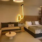 Brilliance Of Mykonos グラストロス